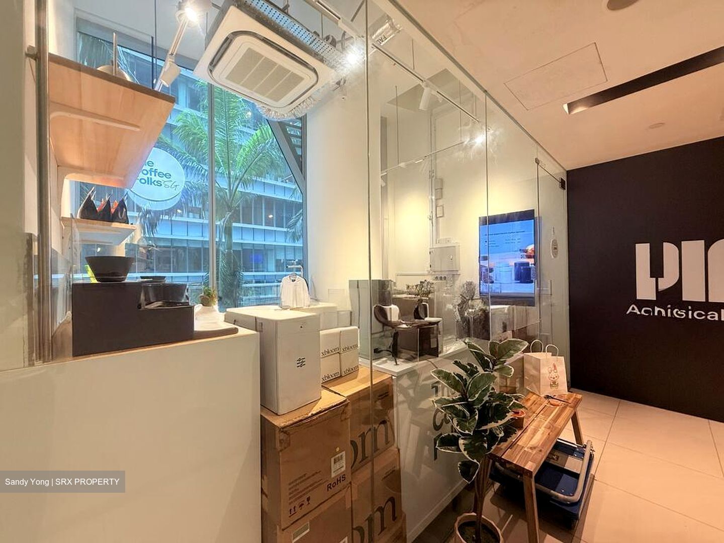 Oxley Tower (D1), Office #501547321